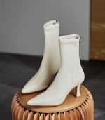 Medium boots, thin leg elastic boots, small man 米白（单里） 