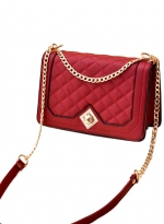 diamond chain shoulder bag Claret 